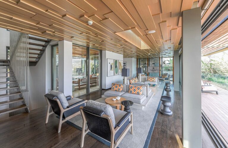 0a2a4f31-6f3c-424c-874b-77625141d9fd