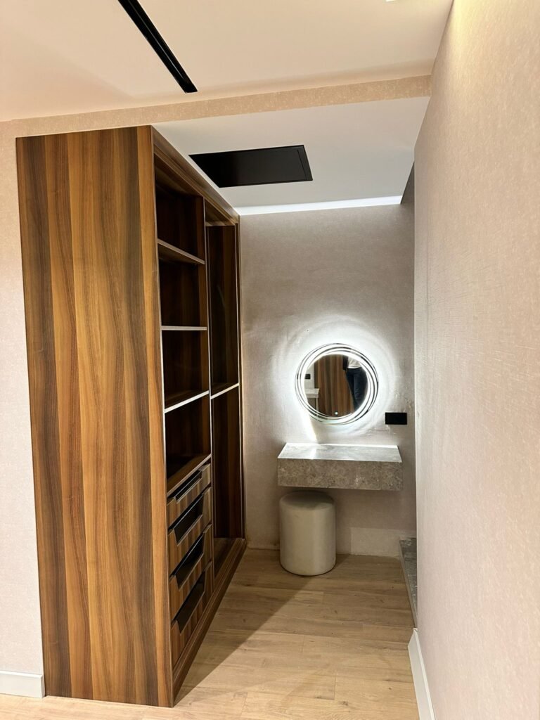 77fdc1bf-83d7-429d-9d68-ea0d73ef0304