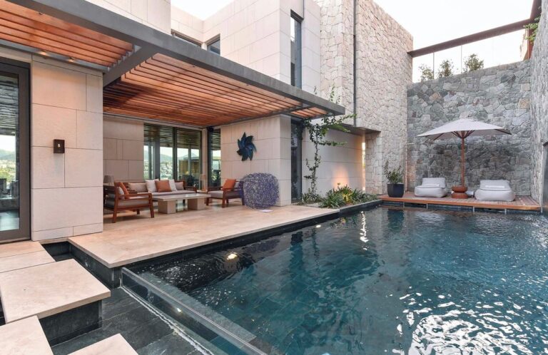 8c693dd3-4916-4451-8887-2acd702d2014