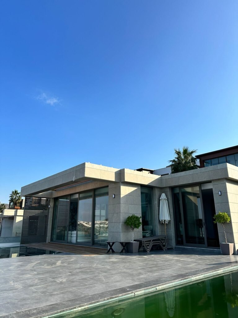 e7355b40-1e34-4c13-b3fe-c33a3e92852e